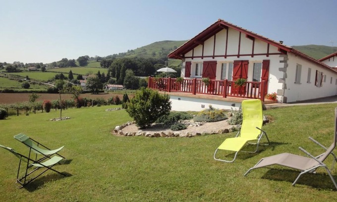 Helette House | Bixta Eder - Helette