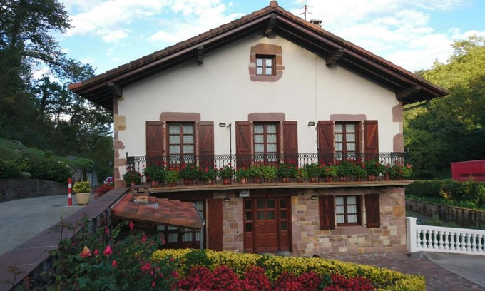 Zugarramurdi House | Bizentenea