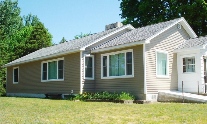 Alden House | BJ's Retreat Summary: