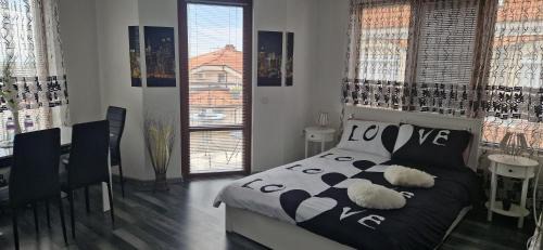 Karlovo Apartment | Black and White Apartment