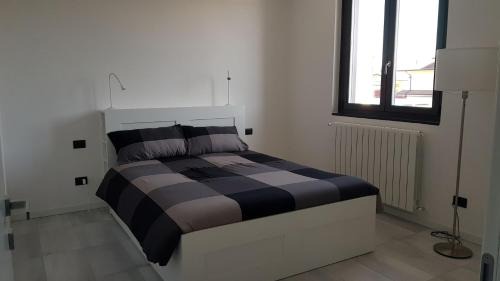 Urgnano Apartment | Black and White B&B Urgnano