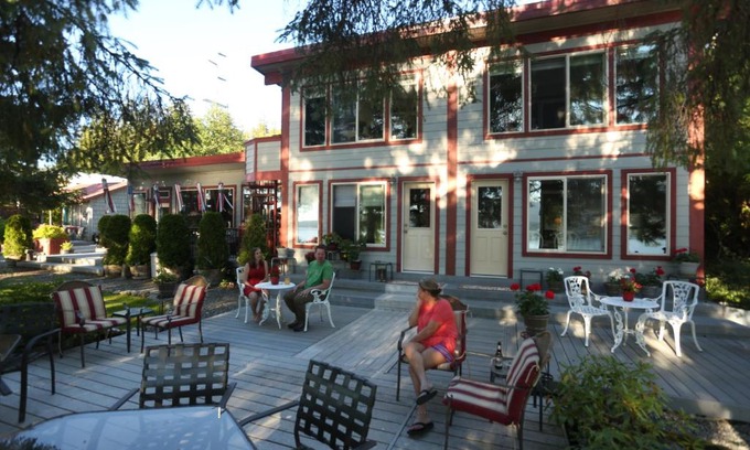 Ketchikan Bed & Breakfast | Black Bear Inn