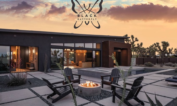 Yucca Valley House | Black Butterfly: Spa, Stargazing, Pool & Firepit