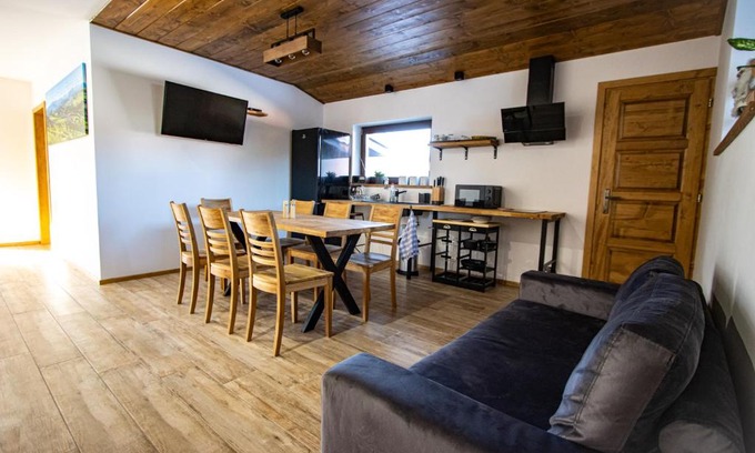 Czarna Gora House | Black Deer