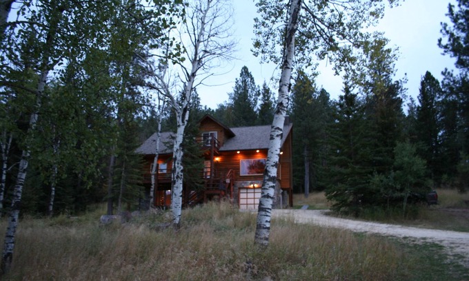 Nemo House | Black Hills Diamond Dale Vacation Log Home Cabin