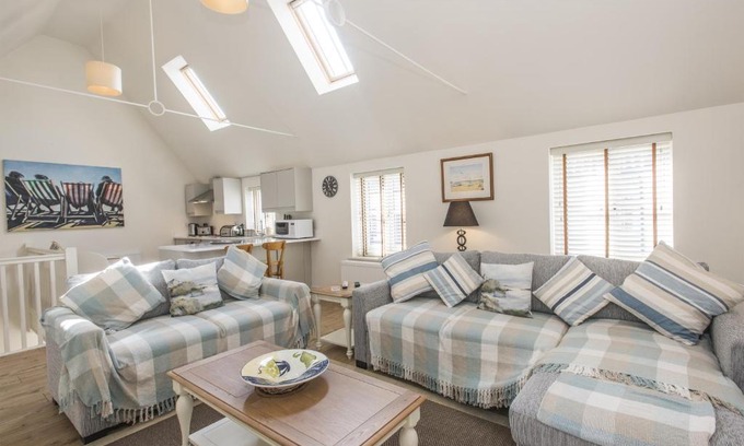 Little Walsingham House | Black Lion Court