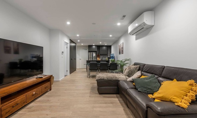 Coombs Apartment | Black Mountain Views In Coombs ACT