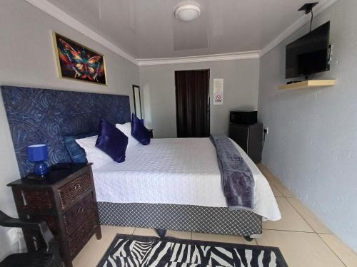 Kempton Park Bed & Breakfast | Black Owl Lodge