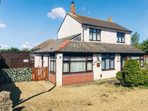 Lake House | Black Pan Holiday Cottage