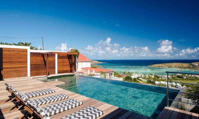 Grand Cul-de-Sac Villa | Black Pearl