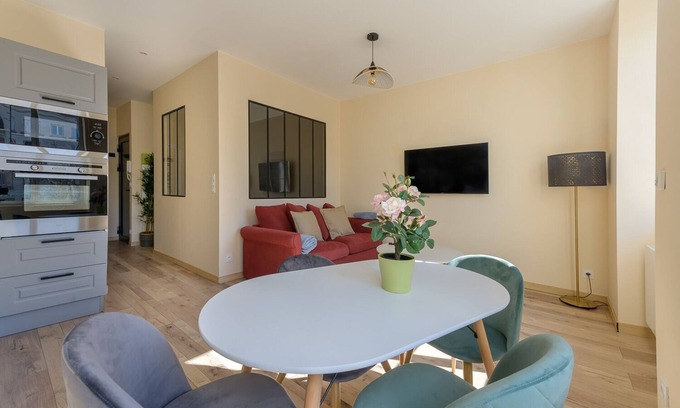 Saint-Roch - Badouillere - Chavanelle Apartment | Black Pearl