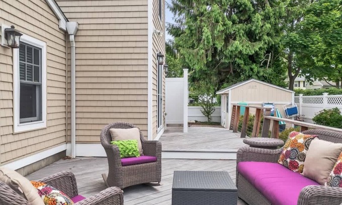 Niantic House | Black Point Retreat - Entertain & Enjoy the Beach!