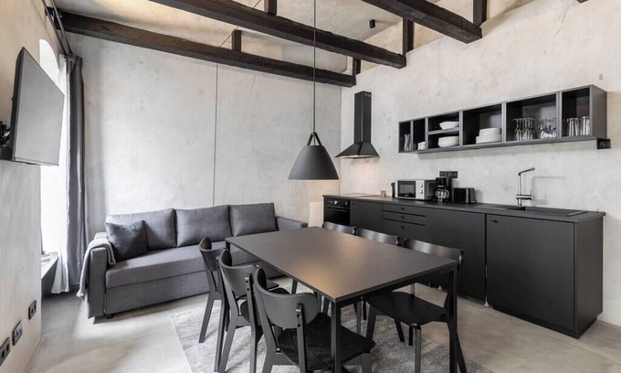 Weissensee Apartment | Black White 44sqm 2room maisonette apt near center