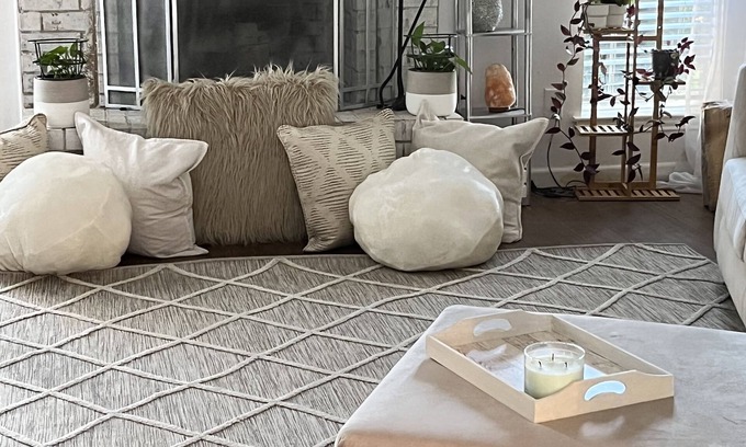 West Arlington House | Black, White, and Some Gray Cozy Stay