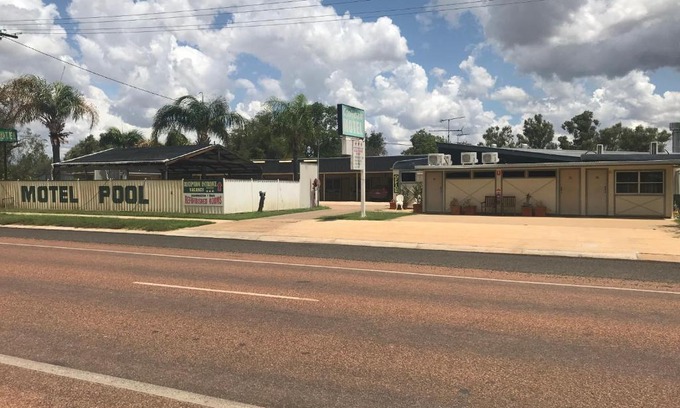 Blackall Hotel | Blackall Coolibah Motel