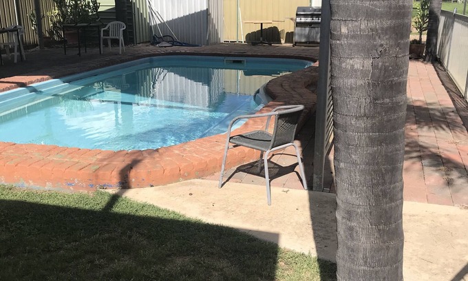 Blackall Hotel | Blackall Coolibah Motel
