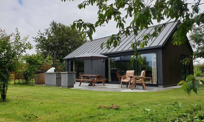 Low Catton Cottage | BLACKCAP, romantic, character holiday cottage in Bishop Wilton