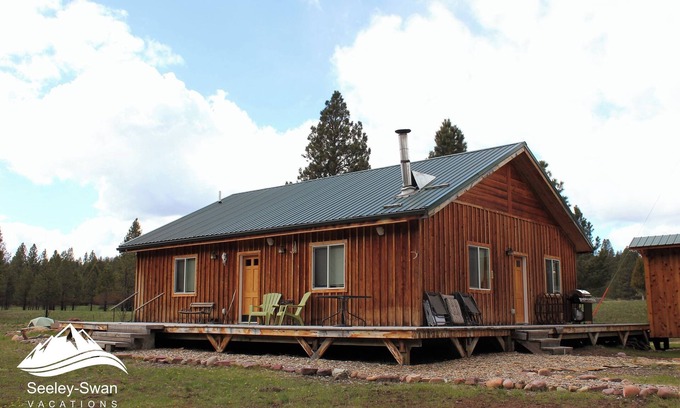 Greenough Cabin | Blackfoot River Cabins - Waterfront Retreats that sleep 6 w/Space for Campers