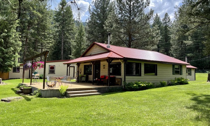 Greenough House | Blackfoot Riverfront Home, Gorgeous River Views on One Acre, 15 min. To Missoula