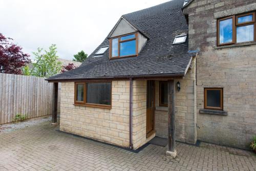Birdlip Cabin | Blacklaines Annexe