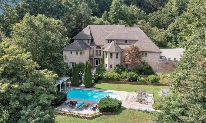 Wirtz House | Blackwater Castle w/Private Pool, Arcade, Hot Tub