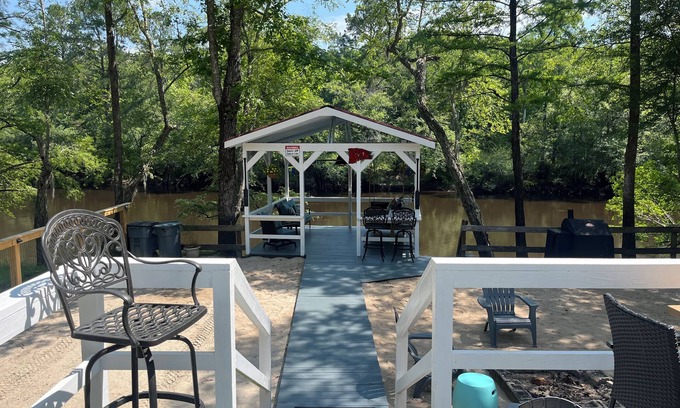 Colleton County House | Blackwater Escape