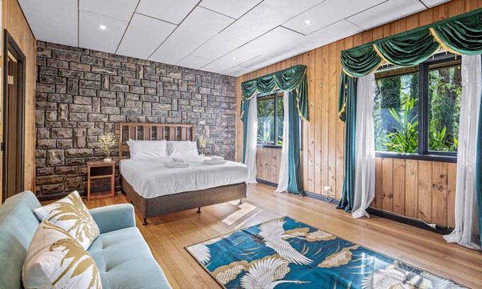 Emerald Cottage | Blackwood Rise
