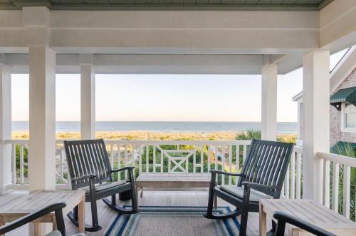 Wrightsville Beach House | Blake Cottage by Bryant Real Estate