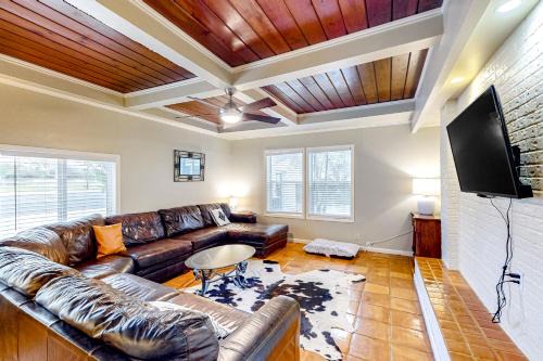 Bay Area House | Blanco's Bay