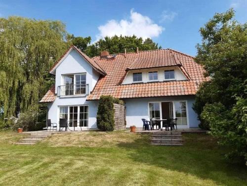 Lonvitz Apartment | "Blaues Haus"