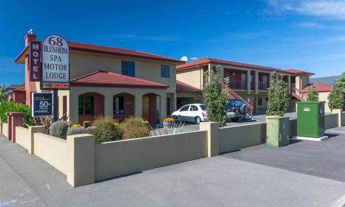 Blenheim Hotel | Blenheim Spa Motor Lodge