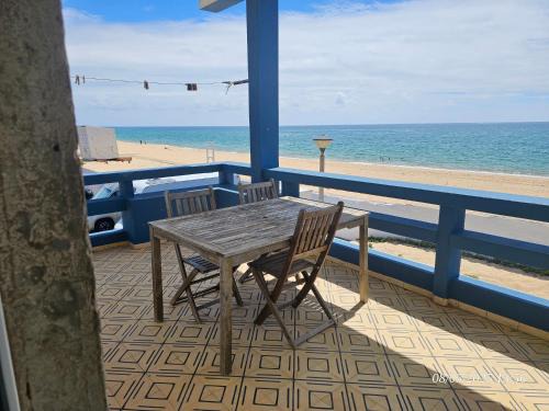 Praia de Faro House | Blife Vistaya private rooms at Faro beach