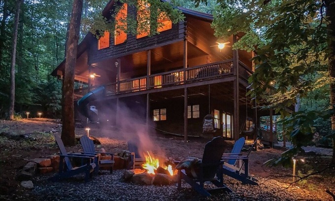 Morganton Cabin | Blissful cabin Retreat -Secluded Hot Tub and Deck Slide