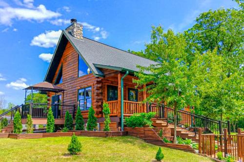 Friendship House | Blissful Deer Cabin