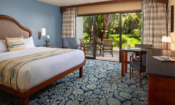 San Diego Hotel | Blissful Retreat Room Perfect for Romantic Getaways – Pacific Ocean Steps Away