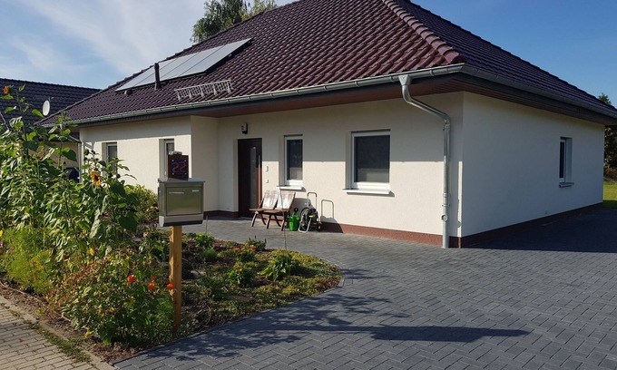 Wendisch Rietz House | Blooming vacation home at Scharmützelsee