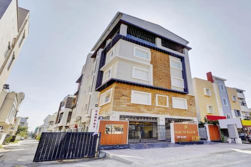 Medavakkam Hotel | Blossoms Hotel