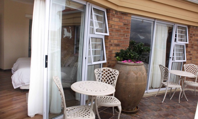 De Kelders Bed & Breakfast | Blougans B&B