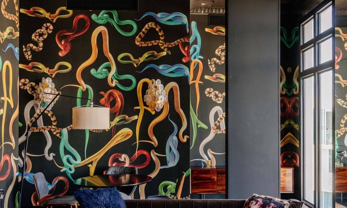 Hospital Apartment | Bloum at 22, City Views and Wonderland Vibes!