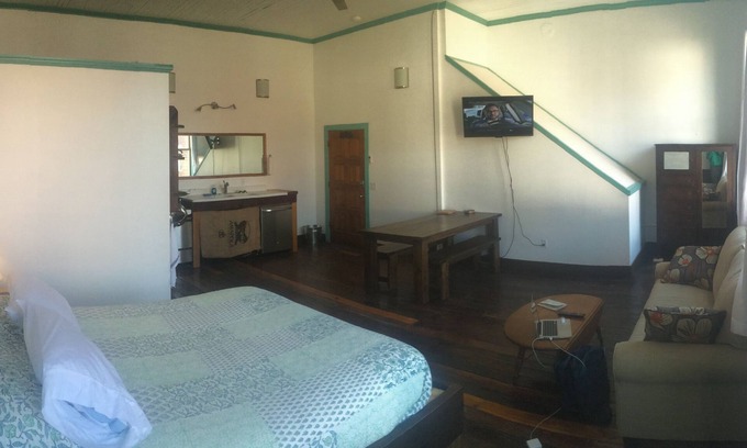 Water Valley Apartment | Blu-Buck Mercantile Hotel Apt. A