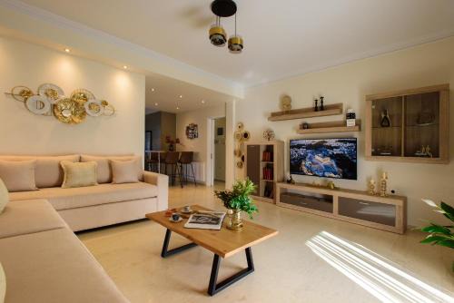 Nea Smirni Apartment | Blue Ark Harmony Residence