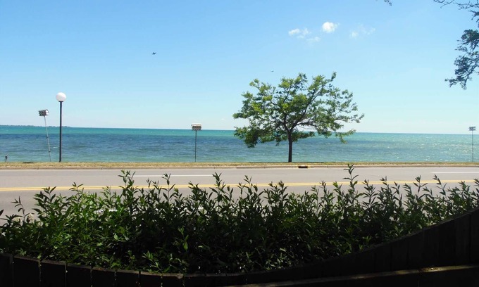 Tawas City House | Blue Bay View across from Lake Huron, 4 bedroom home with central air!