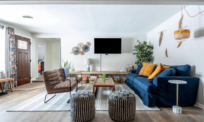 Delavan Lake House | Blue Beach Cottage