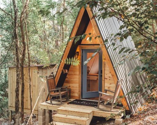 Rockbridge Apartment | Blue Brambler Glamping A-Frame