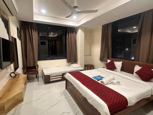 Khattalwada Hotel | Blue Brick
