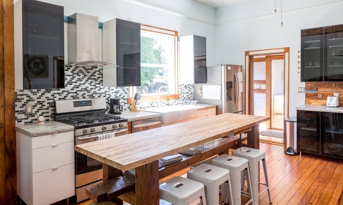 Fifeville House | Blue Bungalow | 4 Bed, 2 Bath