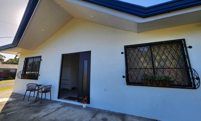 Jimenez Cottage | Blue cottage 3 bedroom and wify