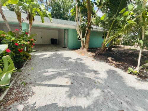 Bonita Shores Apartment | Blue Crab Dock On Gulf Canal Front Close 2 Beach Restaurants