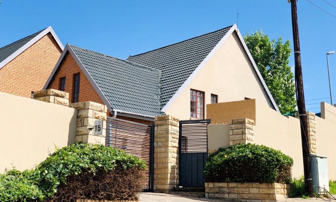 Maseru House | Blue Crane Guesthouse