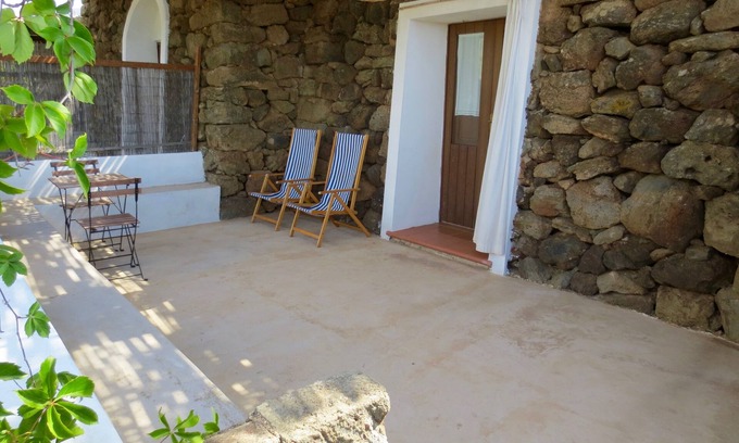 Pantelleria Villa | Blue Dammuso